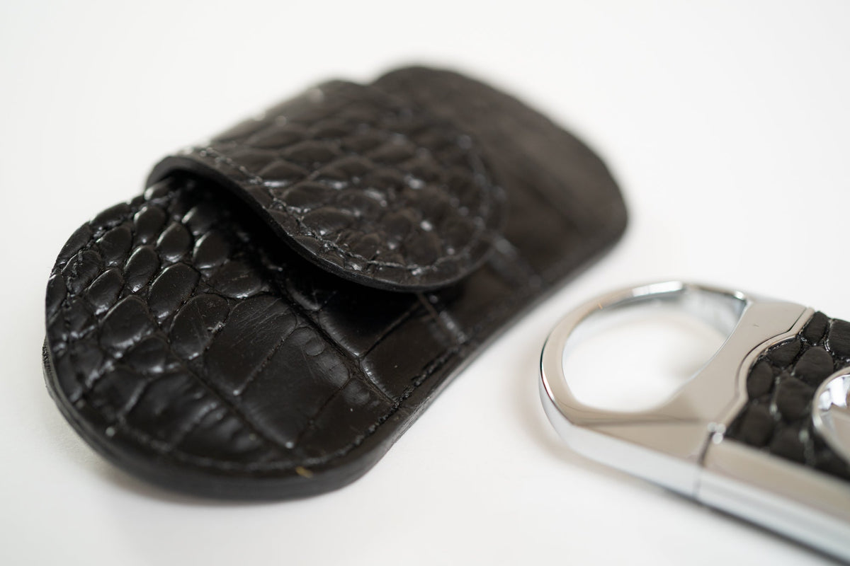 Brizard and Co - The "V" Cutter - Croco Black