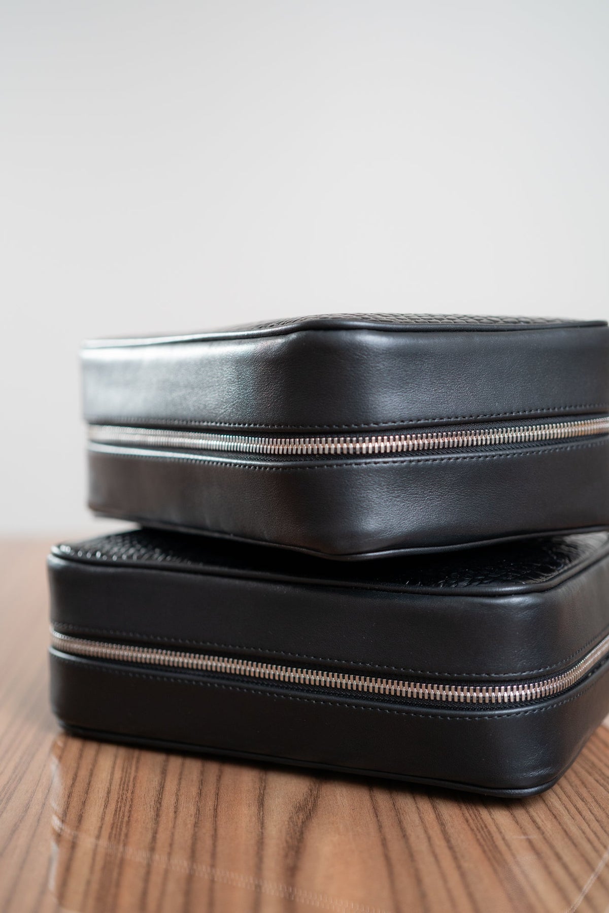 side view of black leather havana traveler