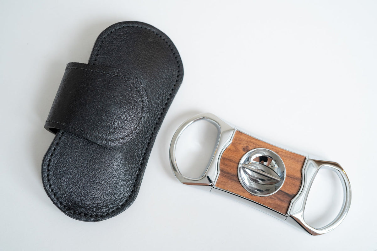 Brizard and Co - The "V" Cutter - Dakota Black