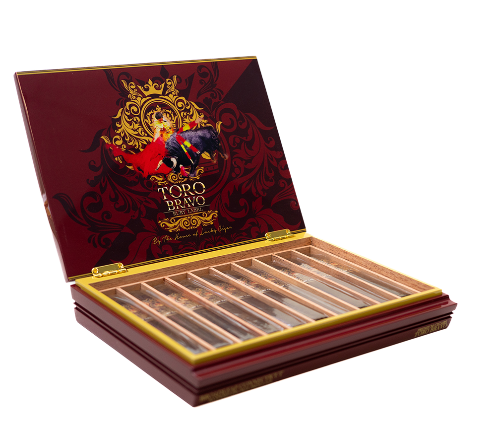 Lucky Cigar - Toro Bravo Connecticut Broadleaf - 6.5" x 56